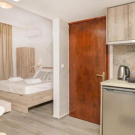 To Let Νέα Ρόδα