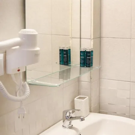 Apartament To Let Nea Roda